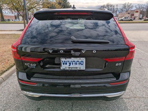 Used 2022 Volvo XC60 B5 Inscription w/ Advanced Package image 5