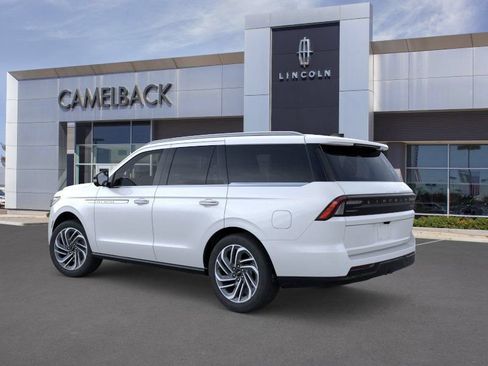 New 2026 Lincoln Navigator Reserve AWD/4WD image 4