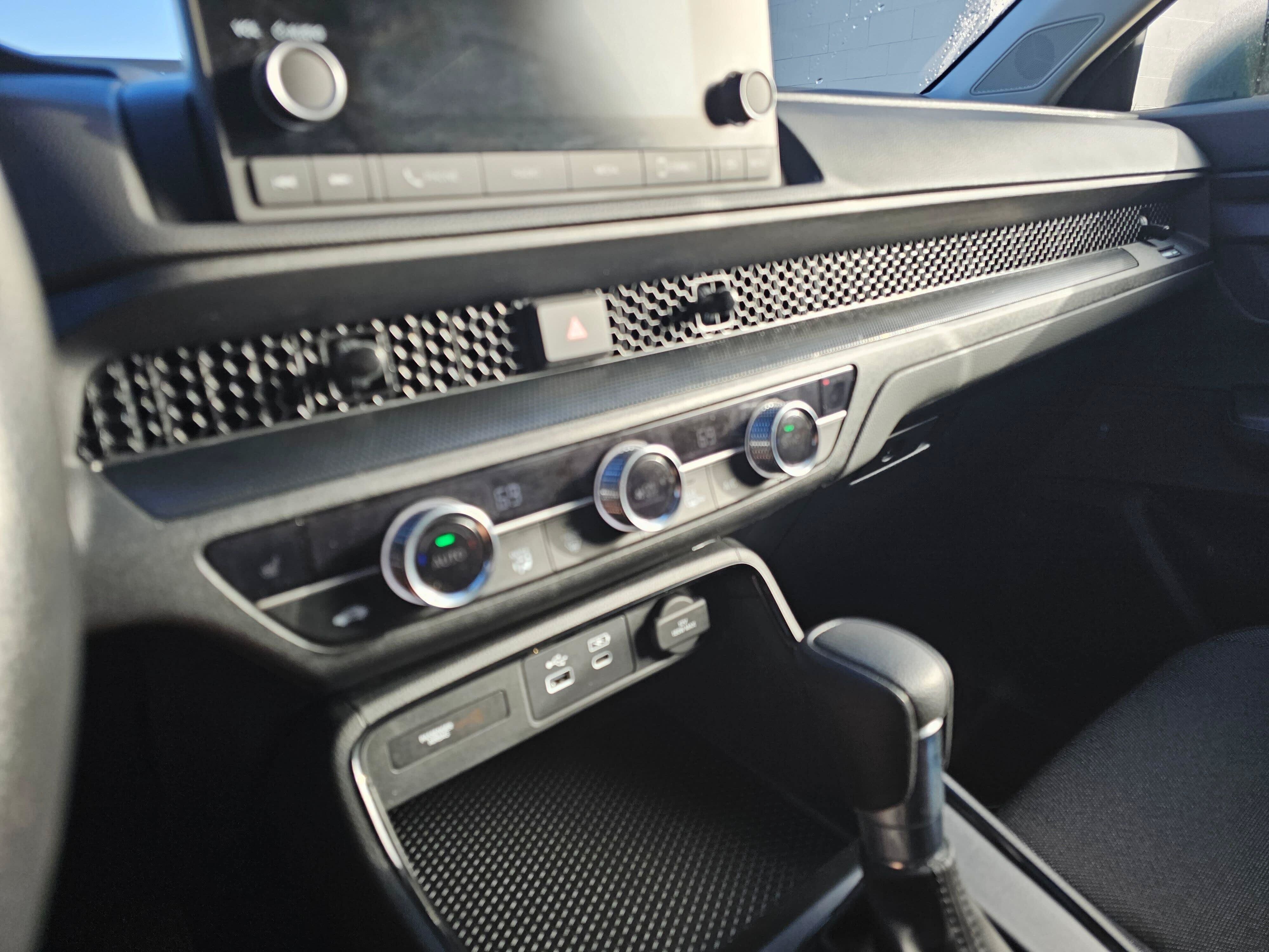 Used 2024 Honda CR-V EX image 29