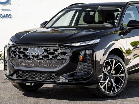 New 2026 Audi Q3 quattro 2.0T AWD/4WD image 2
