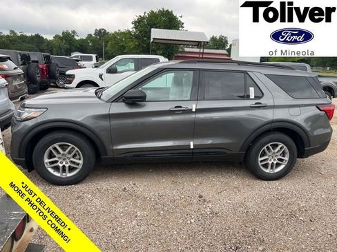 New 2026 Ford Explorer Active w/ Active Comfort Package RWD image 1