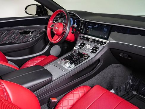 Used 2022 Bentley Continental GT AWD/4WD image 18