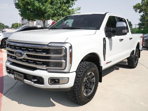 Used 2024 Ford F250 Platinum w/ Tremor Off-Road Package AWD/4WD image 7
