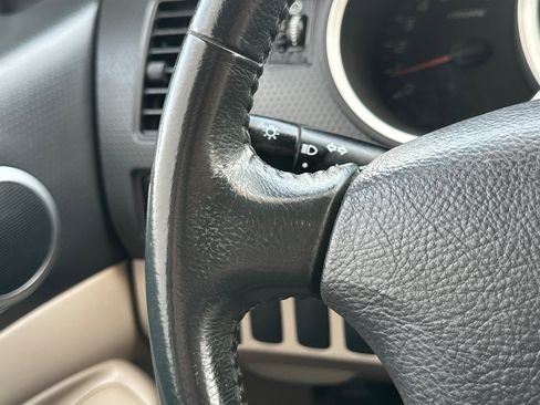 Used 2006 Toyota Tacoma PreRunner image 33