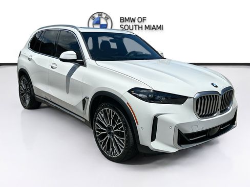 Certified 2024 BMW X5 sDrive40i w/ Parking Assistance Package RWD image 1