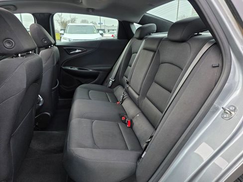 Used 2024 Chevrolet Malibu LT image 32