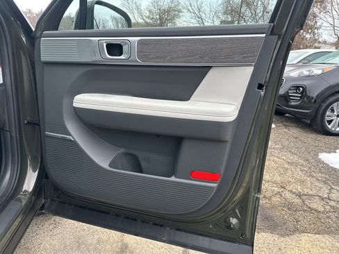 Used 2024 Hyundai Santa Fe Limited image 23