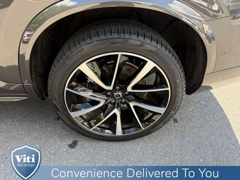 Certified 2023 Volvo XC90 B6 Plus w/ Protection Package AWD/4WD image 13