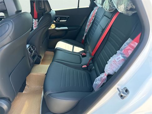 New 2026 Mercedes-Benz GLC 43 AMG 4MATIC Coupe image 23