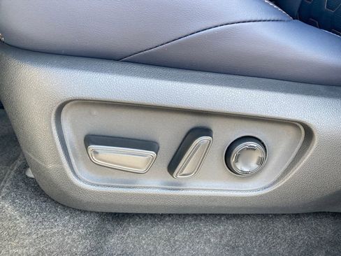 New 2026 Toyota 4Runner 4WD image 12