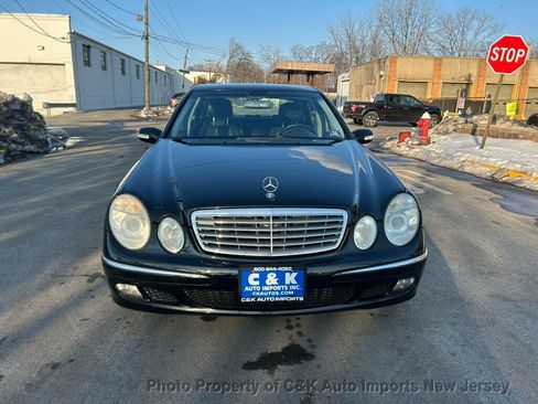 Used 2006 Mercedes-Benz E 320 CDI Sedan image 4