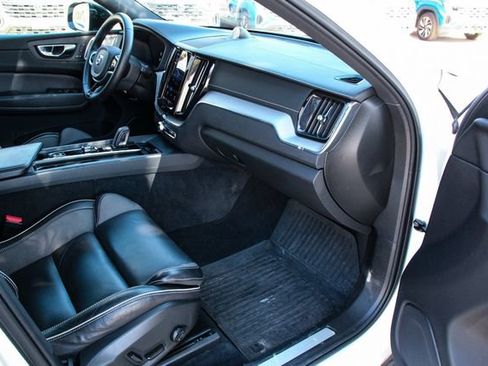 Used 2022 Volvo XC60 T8 Polestar w/ Protection Package Premier image 25