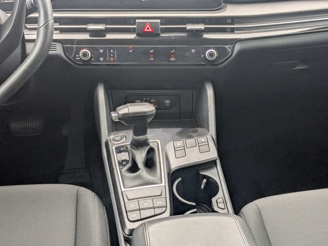Used 2026 Kia Sportage LX w/ LX Convenience Package FWD image 19