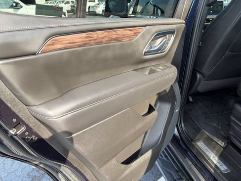 Used 2022 Chevrolet Tahoe LT w/ LT Signature Plus Package AWD/4WD image 35