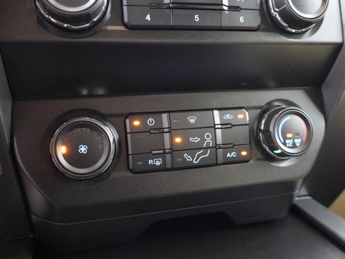 Used 2020 Ford F250 XLT w/ XLT Value Package AWD/4WD image 48