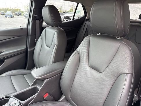 Used 2023 Buick Encore GX Essence w/ Experience Buick Package FWD image 13
