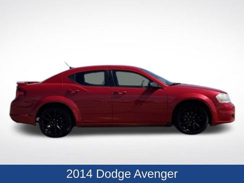 Used 2014 Dodge Avenger SE w/ Blacktop Package FWD image 2