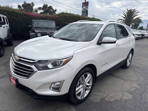 Used 2018 Chevrolet Equinox Premier FWD image 3