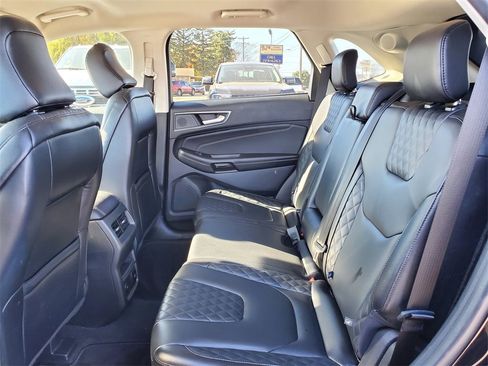 Used 2024 Ford Edge Titanium image 26