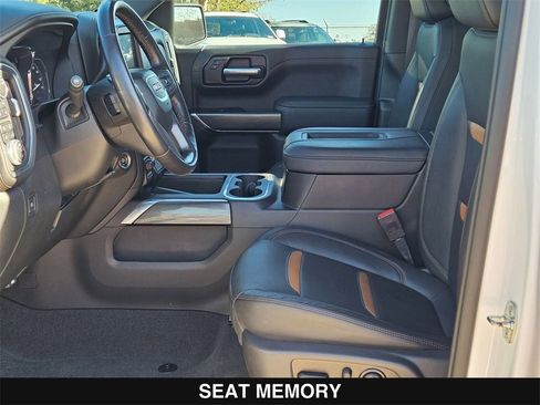 Used 2021 GMC Sierra 1500 AT4 w/ AT4 Premium Package image 11