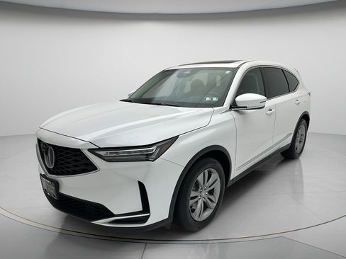Used 2025 Acura MDX SH-AWD image 3