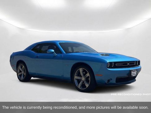 Used 2015 Dodge Challenger R/T w/ Quick Order Package 28B R/T RWD image 3