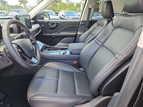 New 2025 Lincoln Aviator 2WD w/ Jet Appearance Package image 17