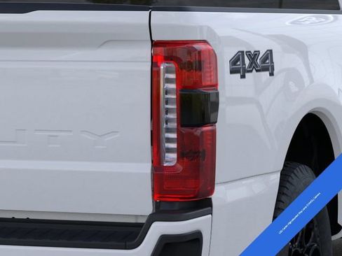 New 2026 Ford F250 XLT w/ XLT Premium Package AWD/4WD image 26