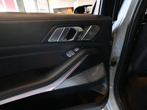 Used 2023 BMW X7 M60i w/ Executive Package image 23