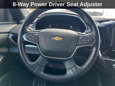 Used 2023 Chevrolet Traverse LT AWD/4WD image 19
