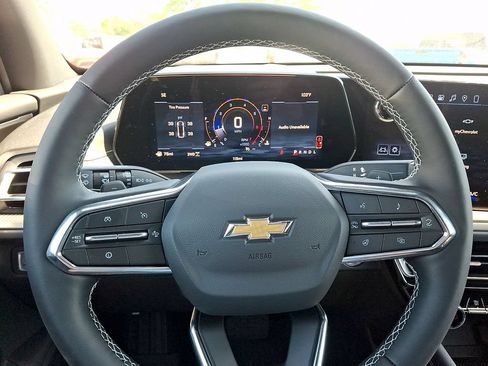 New 2026 Chevrolet Traverse LT w/ Driver Confidence Package AWD/4WD image 14