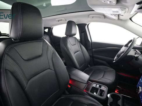 Used 2025 Ford Mustang Mach-E Premium RWD image 23