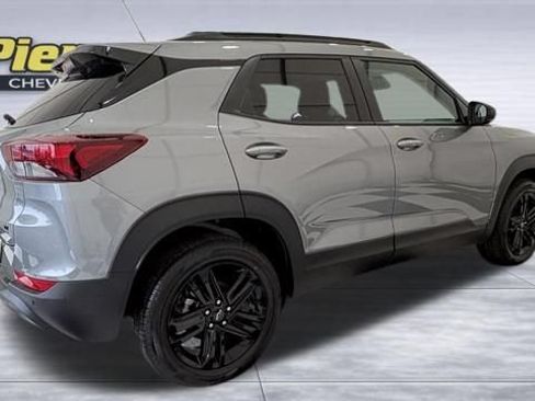 New 2026 Chevrolet TrailBlazer LT w/ Midnight Edition AWD/4WD image 5