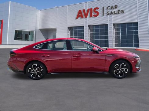 Used 2025 Hyundai Sonata SEL FWD image 5