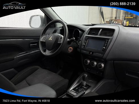 Used 2020 Mitsubishi Outlander Sport ES FWD image 10