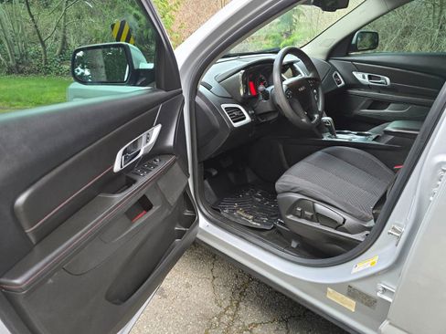 Used 2015 GMC Terrain SLE FWD image 20