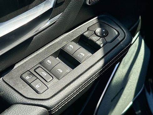 New 2026 RAM 1500 Laramie AWD/4WD image 19