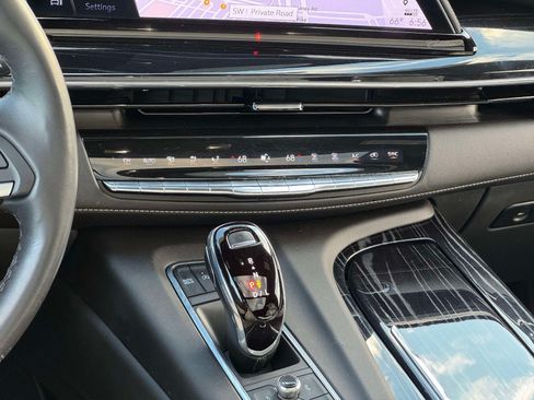 Certified 2023 Cadillac Escalade Sport w/ Touring Package AWD/4WD image 4