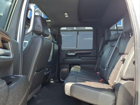 Used 2024 Chevrolet Silverado 2500 High Country w/ High Country Premium Package AWD/4WD image 12