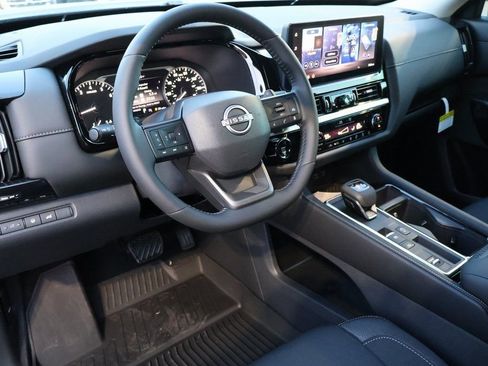 New 2026 Nissan Pathfinder SV image 14