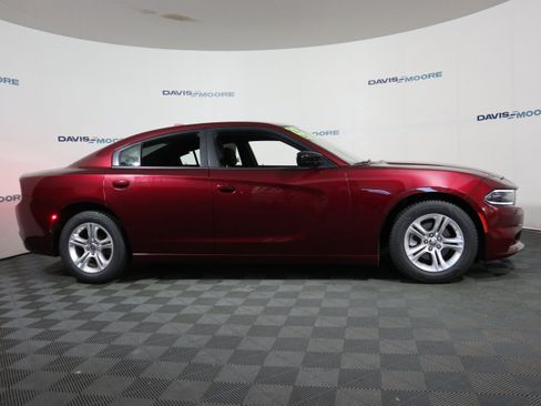 Used 2023 Dodge Charger SXT w/ Cold Weather Package RWD image 4