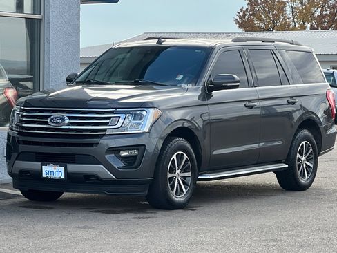 Used 2020 Ford Expedition XLT w/ Equipment Group 202A image 8