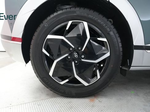 Used 2024 Hyundai Ioniq 5 Limited image 22