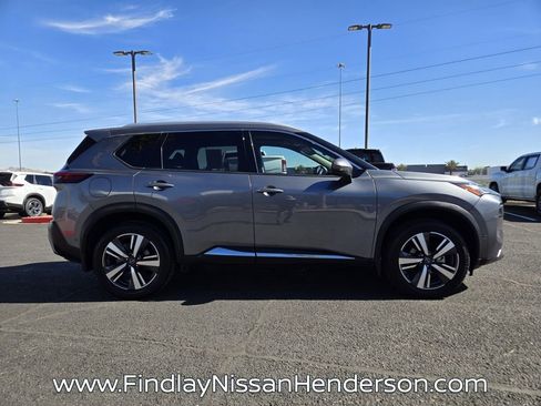 Used 2023 Nissan Rogue SL w/ SL Premium Package image 7