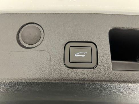 New 2026 GMC Terrain AT4 w/ Convenience Package III image 28