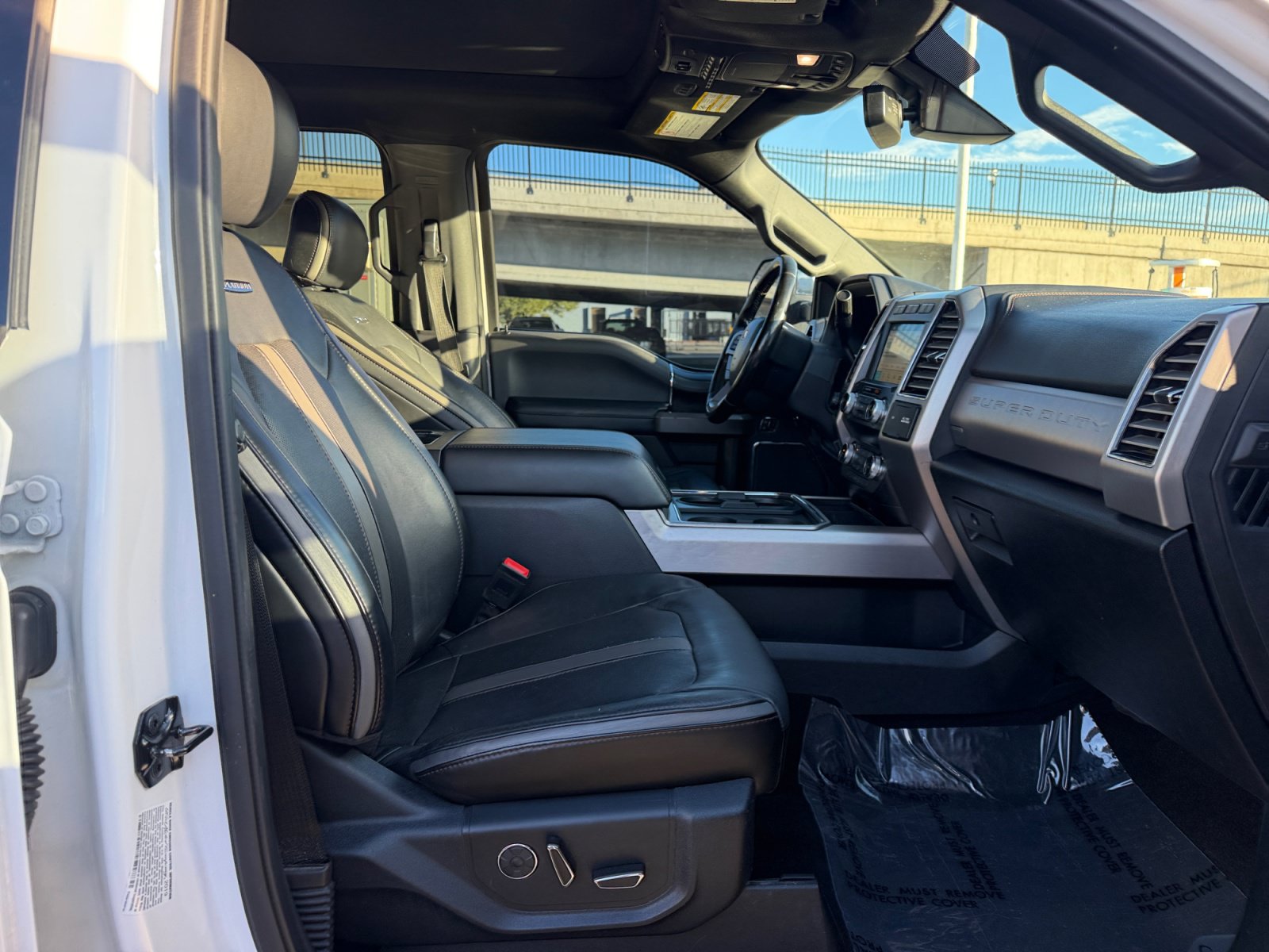 Used 2019 Ford F350 Platinum w/ Platinum Ultimate Package AWD/4WD image 19