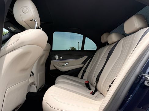 Used 2019 Mercedes-Benz E 300 image 25