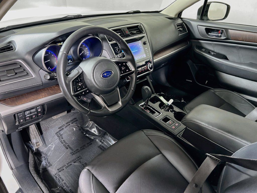 Used 2019 Subaru Outback 2.5i Limited AWD/4WD image 9