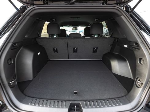 New 2026 Chevrolet Equinox LT w/ LPO, Floor Liner Package AWD/4WD image 25