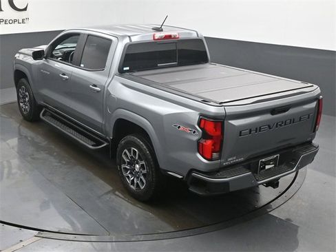 Used 2023 Chevrolet Colorado LT w/ LT Convenience Package III image 39